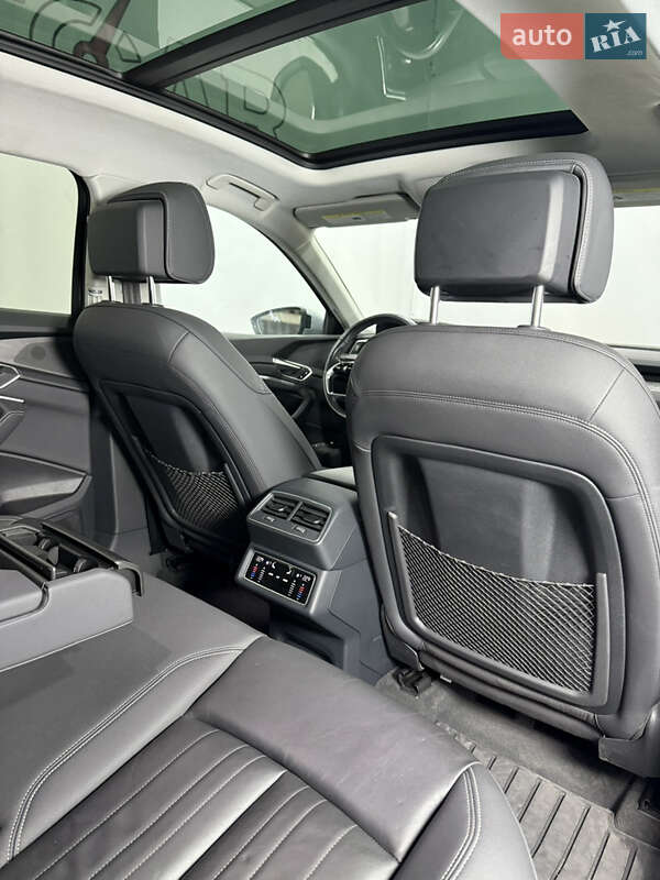 Внедорожник / Кроссовер Audi e-tron 2021 в Одессе