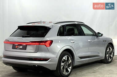 Внедорожник / Кроссовер Audi e-tron 2021 в 