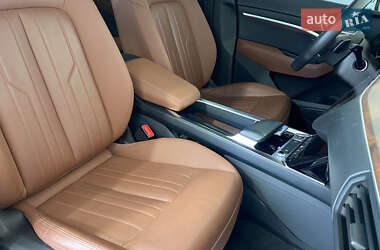 Внедорожник / Кроссовер Audi e-tron 2021 в 