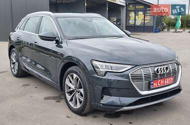 Позашляховик / Кросовер Audi e-tron 2020 в 