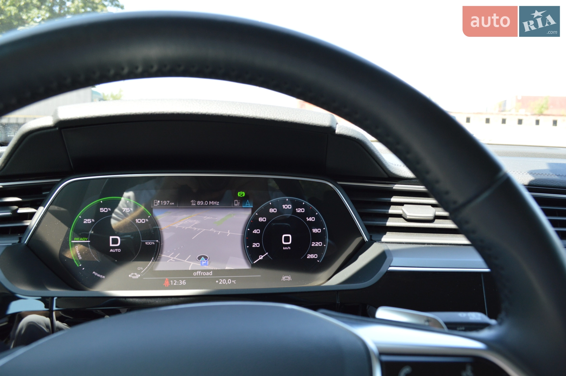 2020 Audi e-tron - мініатюра 8