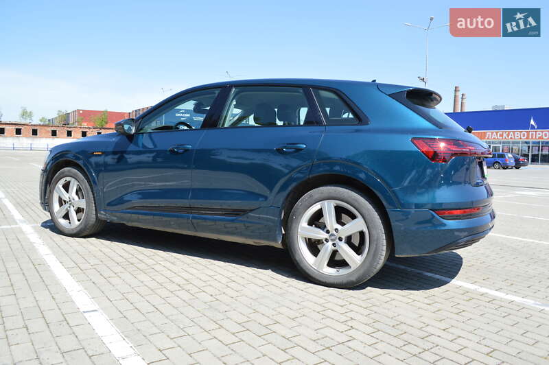 Позашляховик / Кросовер Audi e-tron 2020 в Тернополі