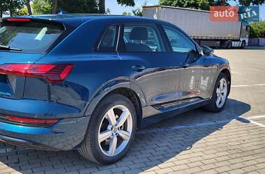 Позашляховик / Кросовер Audi e-tron 2020 в 
