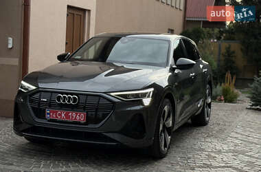 Внедорожник / Кроссовер Audi e-tron 2022 в 