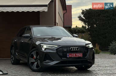 Audi e-tron 2022