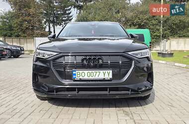 Внедорожник / Кроссовер Audi e-tron 2020 в 