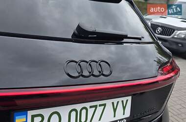 Внедорожник / Кроссовер Audi e-tron 2020 в 