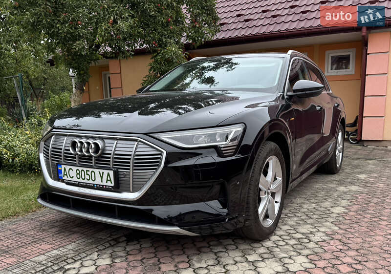 Позашляховик / Кросовер Audi e-tron 2019 в Володимирі