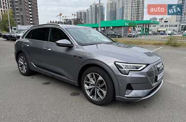 Позашляховик / Кросовер Audi e-tron 2020 в 