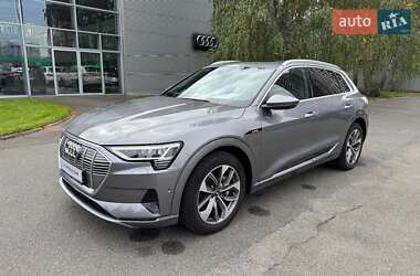 Позашляховик / Кросовер Audi e-tron 2020 в 