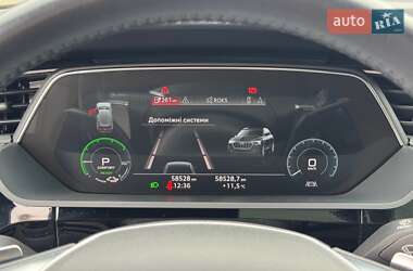 Позашляховик / Кросовер Audi e-tron 2020 в 