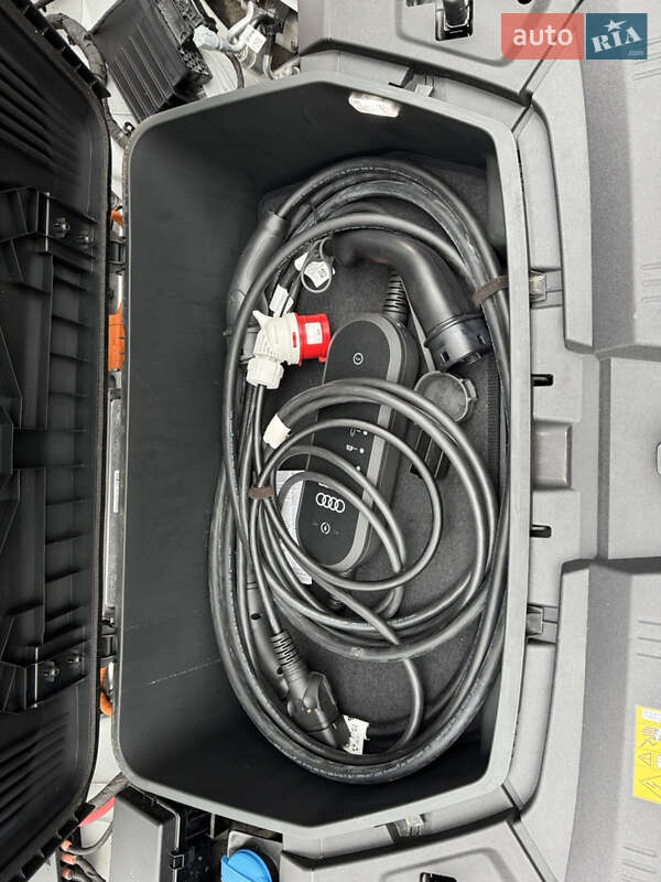 Внедорожник / Кроссовер Audi e-tron 2023 в Хмельницком фото 28 Внедорожник / Кроссовер Audi e-tron 2023 в Хмельницком