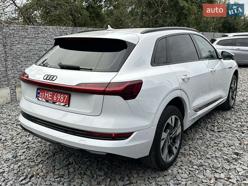 Позашляховик / Кросовер Audi e-tron 2020 в Рівному
