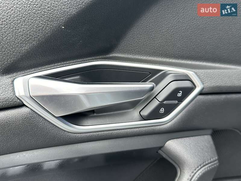 Позашляховик / Кросовер Audi e-tron 2020 в Рівному