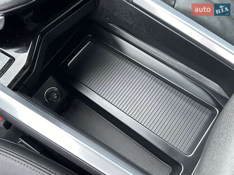 Позашляховик / Кросовер Audi e-tron 2020 в Рівному