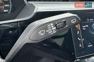 Внедорожник / Кроссовер Audi e-tron 2020 в 