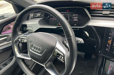 Внедорожник / Кроссовер Audi e-tron 2019 в 