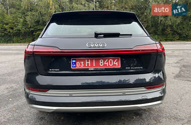Внедорожник / Кроссовер Audi e-tron 2019 в 