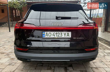 Внедорожник / Кроссовер Audi e-tron 2021 в 