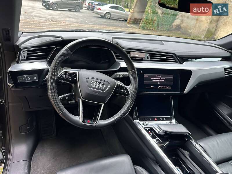 Внедорожник / Кроссовер Audi e-tron 2021 в Черновцах