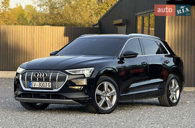 Внедорожник / Кроссовер Audi e-tron 2019 в 