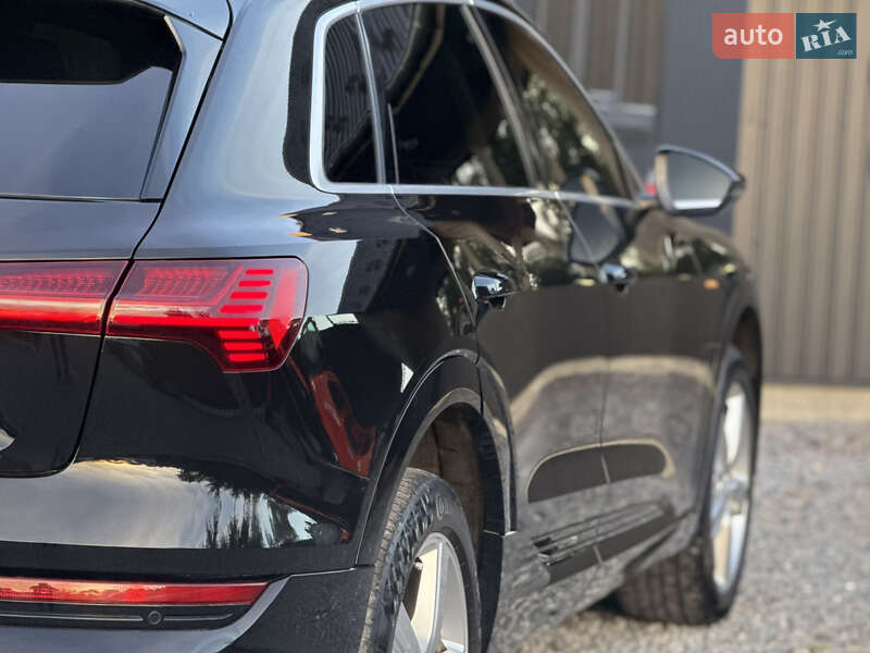 Внедорожник / Кроссовер Audi e-tron 2019 в Дрогобыче