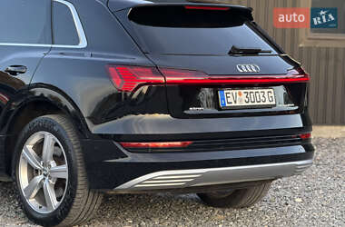 Внедорожник / Кроссовер Audi e-tron 2019 в 