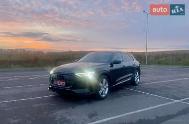 Позашляховик / Кросовер Audi e-tron 2023 в Рівному