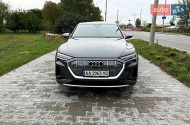 Внедорожник / Кроссовер Audi e-tron 2021 в 
