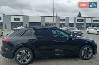 Позашляховик / Кросовер Audi e-tron 2021 в 