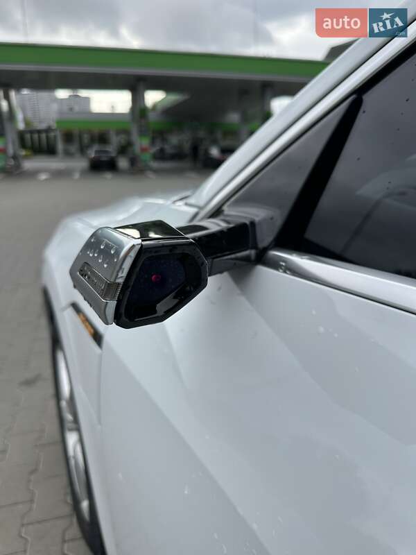 Внедорожник / Кроссовер Audi e-tron 2019 в Киеве