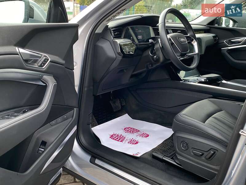 Внедорожник / Кроссовер Audi e-tron 2022 в Львове