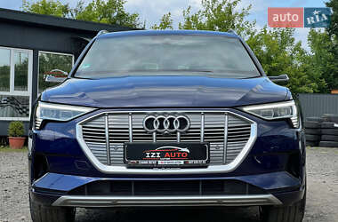Позашляховик / Кросовер Audi e-tron 2020 в 