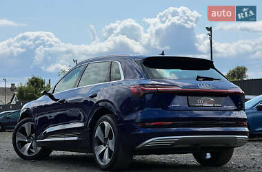 Позашляховик / Кросовер Audi e-tron 2020 в 