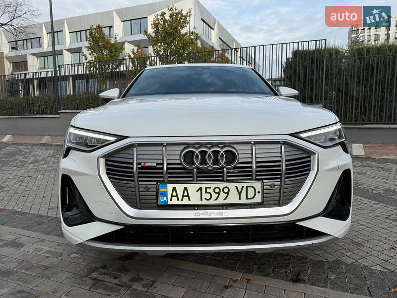Внедорожник / Кроссовер Audi e-tron 2020 в Киеве фото 3 Внедорожник / Кроссовер Audi e-tron 2020 в Киеве