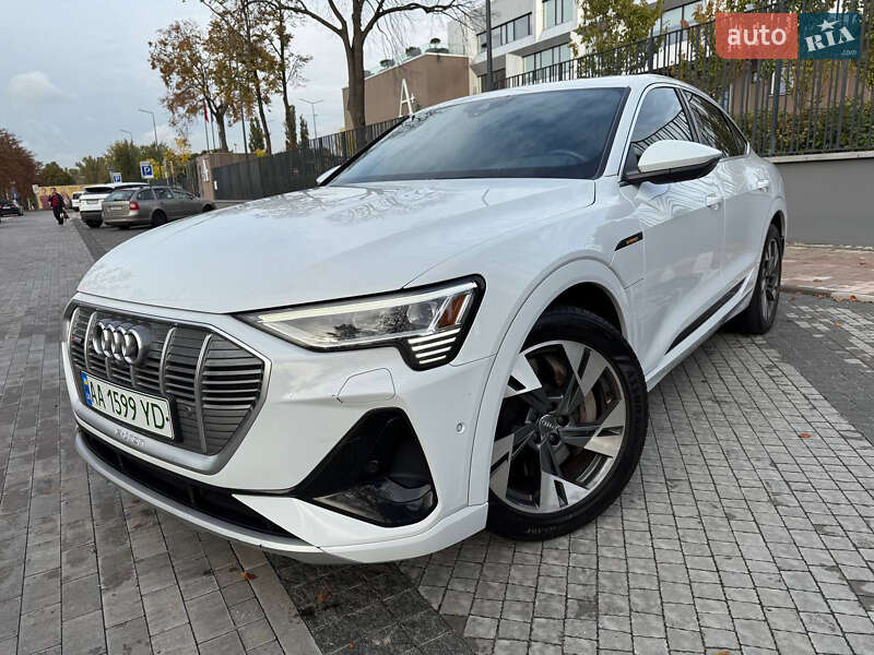 Внедорожник / Кроссовер Audi e-tron 2020 в Киеве фото 8 Внедорожник / Кроссовер Audi e-tron 2020 в Киеве