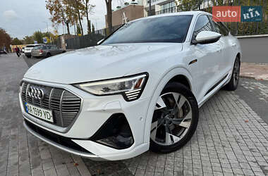 Внедорожник / Кроссовер Audi e-tron 2020 в 