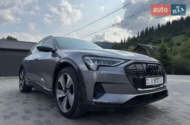 Внедорожник / Кроссовер Audi e-tron 2019 в 