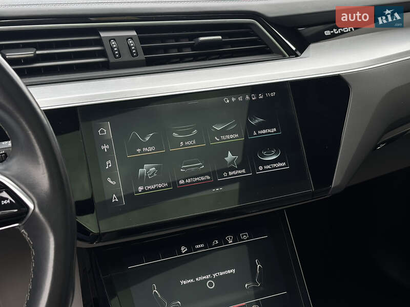Внедорожник / Кроссовер Audi e-tron 2021 в Львове