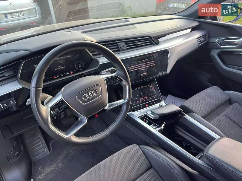 Внедорожник / Кроссовер Audi e-tron 2019 в Николаеве