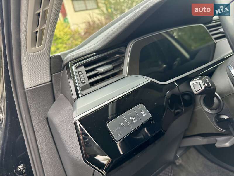 Позашляховик / Кросовер Audi e-tron 2020 в Дрогобичі фото 76 Позашляховик / Кросовер Audi e-tron 2020 в Дрогобичі