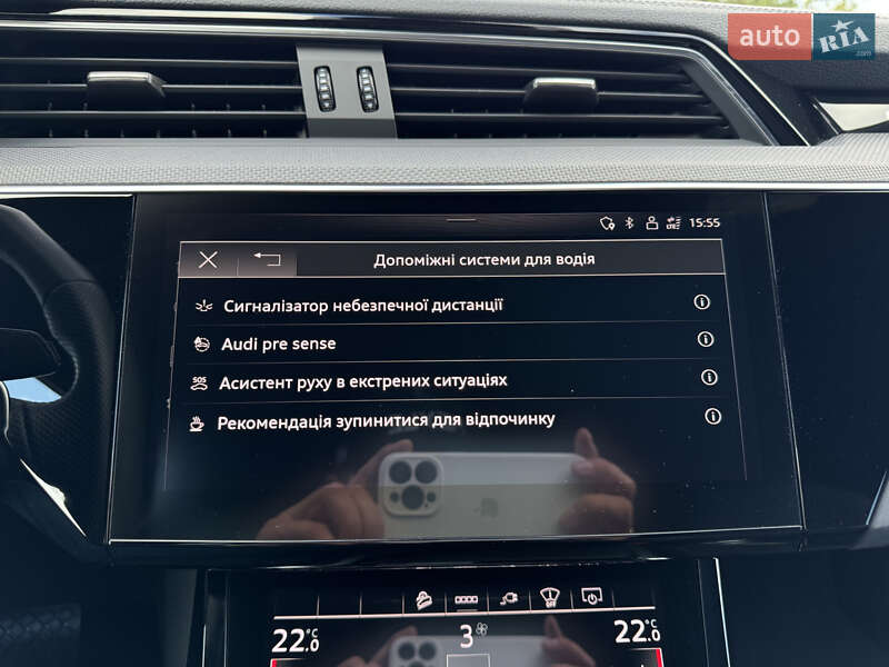 Позашляховик / Кросовер Audi e-tron 2022 в Мукачевому