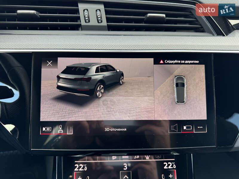 Позашляховик / Кросовер Audi e-tron 2022 в Мукачевому