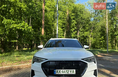 Audi e-tron 2022