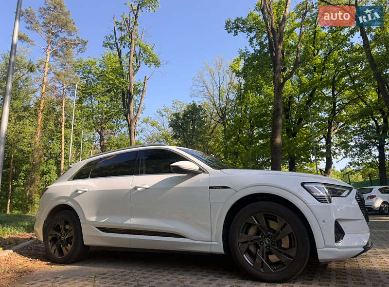 Внедорожник / Кроссовер Audi e-tron 2022 в Харькове фото 2 Внедорожник / Кроссовер Audi e-tron 2022 в Харькове