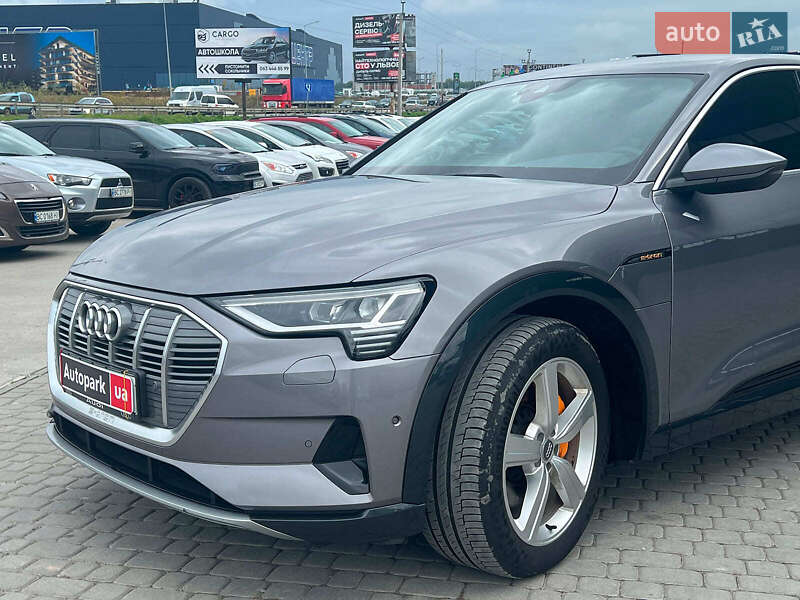Позашляховик / Кросовер Audi e-tron 2019 в Львові