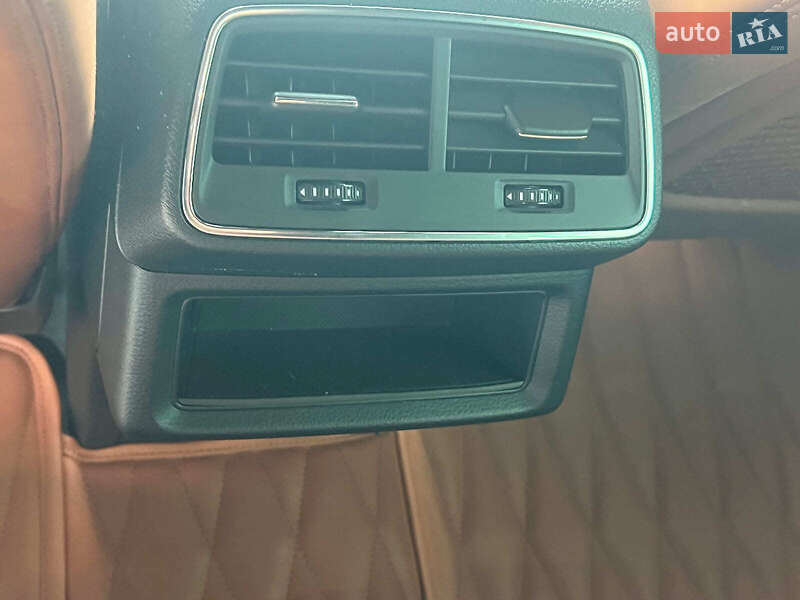 Позашляховик / Кросовер Audi e-tron 2019 в Львові