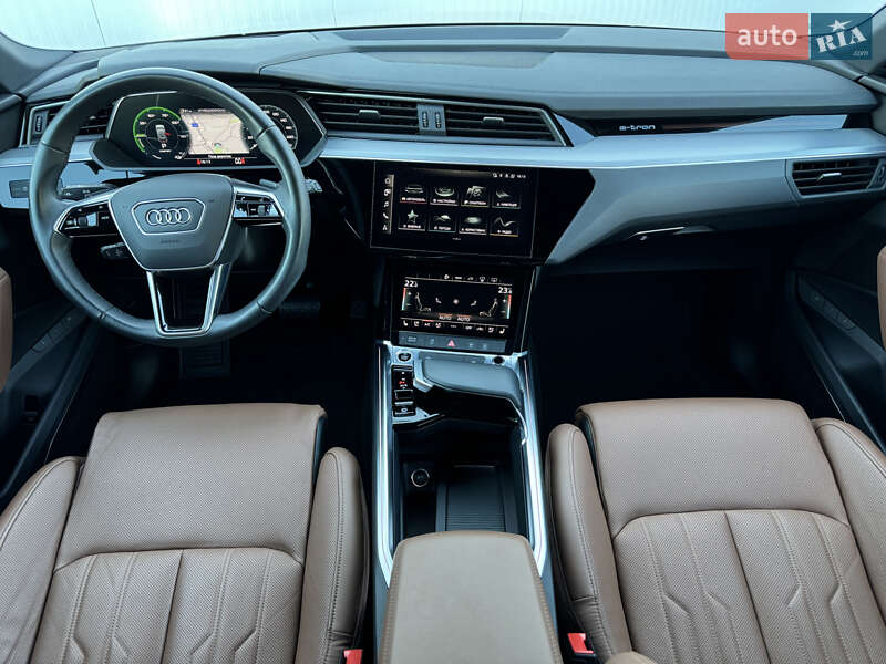 Позашляховик / Кросовер Audi e-tron 2022 в Мукачевому