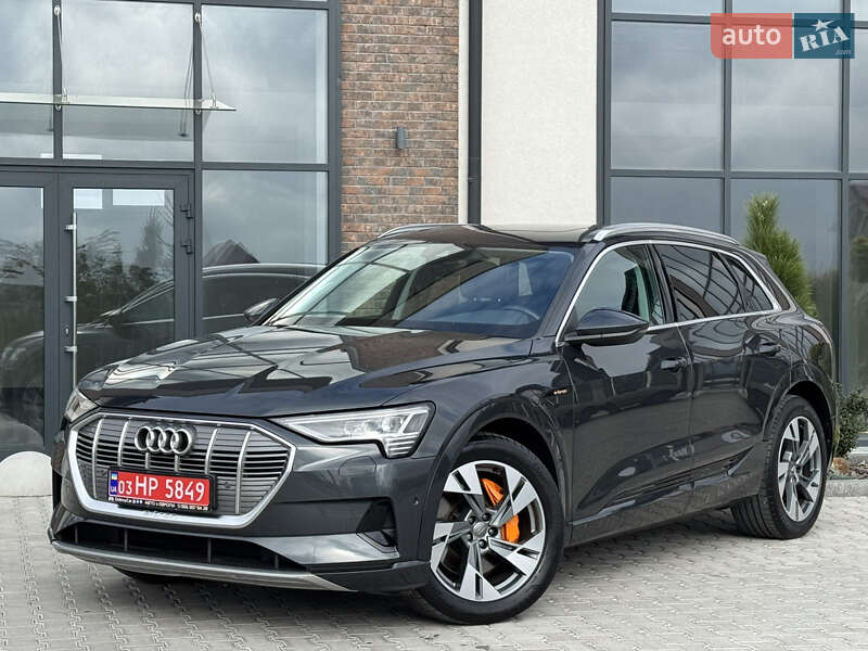 Внедорожник / Кроссовер Audi e-tron 2020 в 