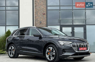 Внедорожник / Кроссовер Audi e-tron 2020 в 